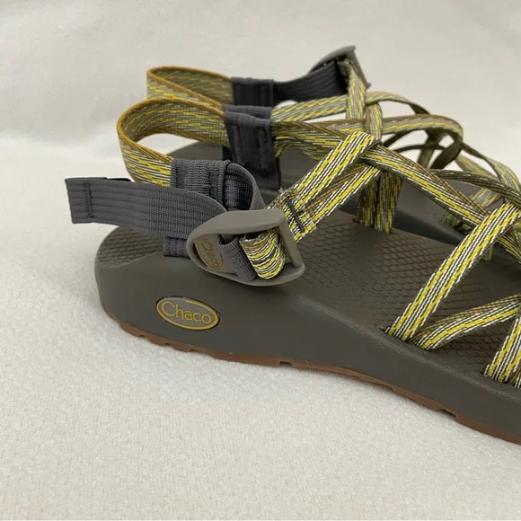 Chaco Zx/2 Classic Outdoor Adjustable Straps Toe Loop Sandal in Gold Size 9 - Picture 3 of 11